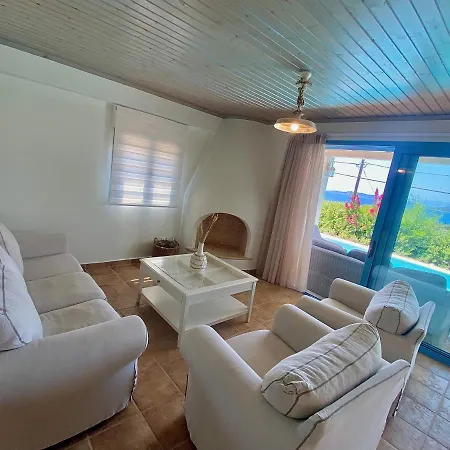 Villa Azure Βίλα Καραφωταίικα